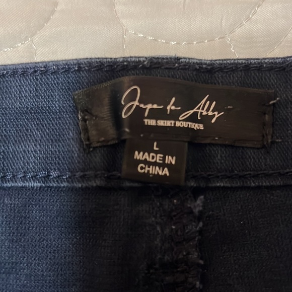 Jupe de Abby, size Large, navy midi skirt - Picture 3 of 4